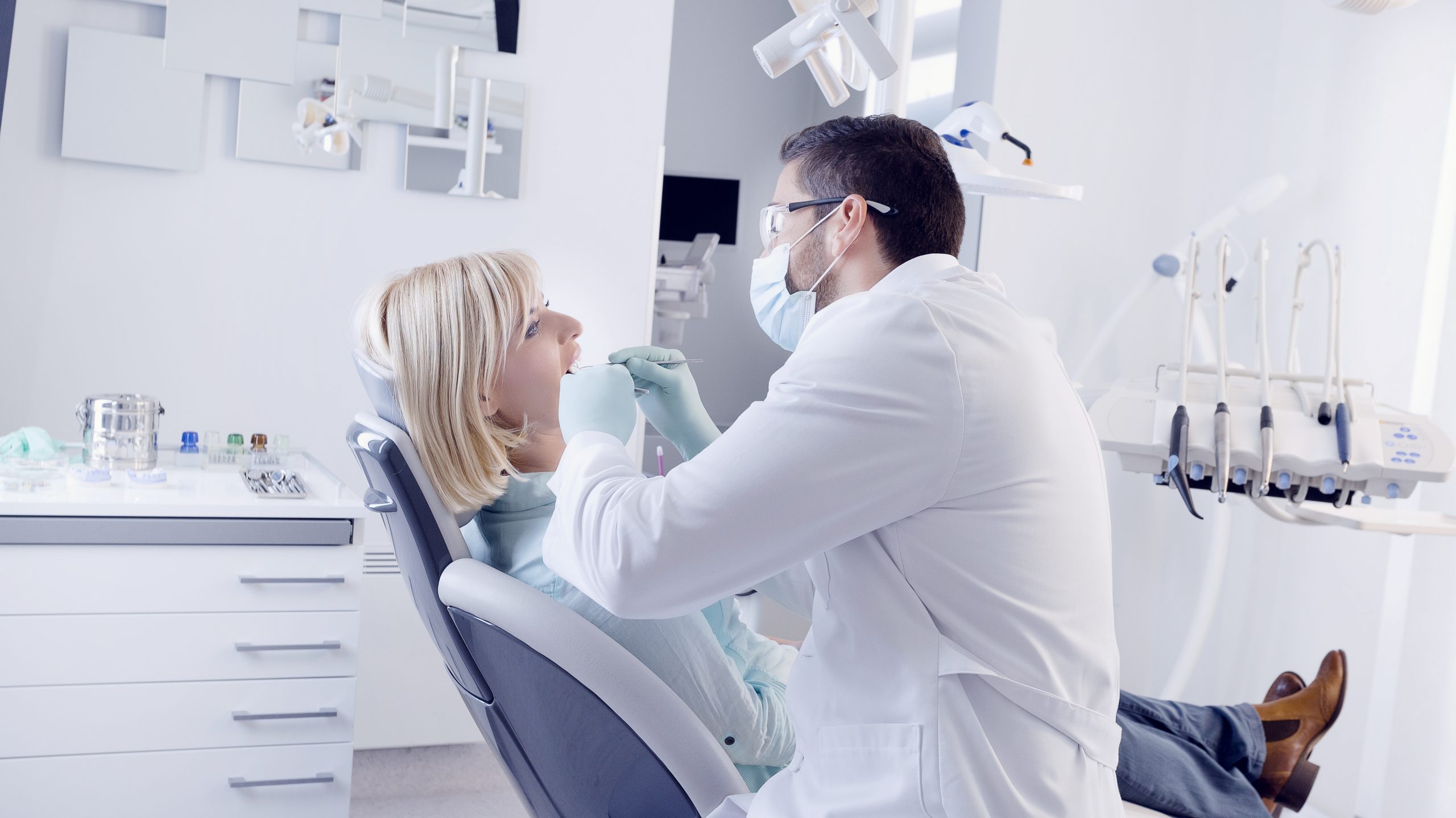 Dentist in Old Bethpage, NY